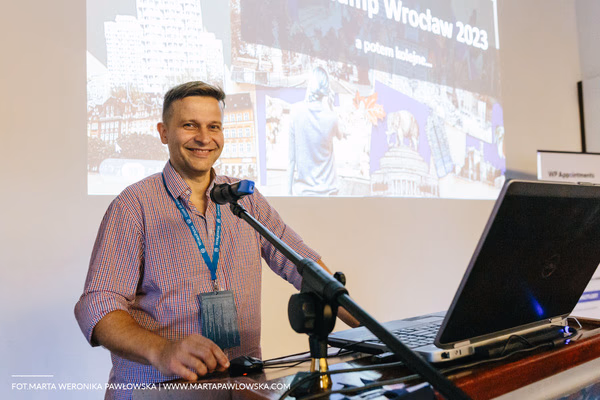 Enkel fade IN / fade out ved hovring med css3