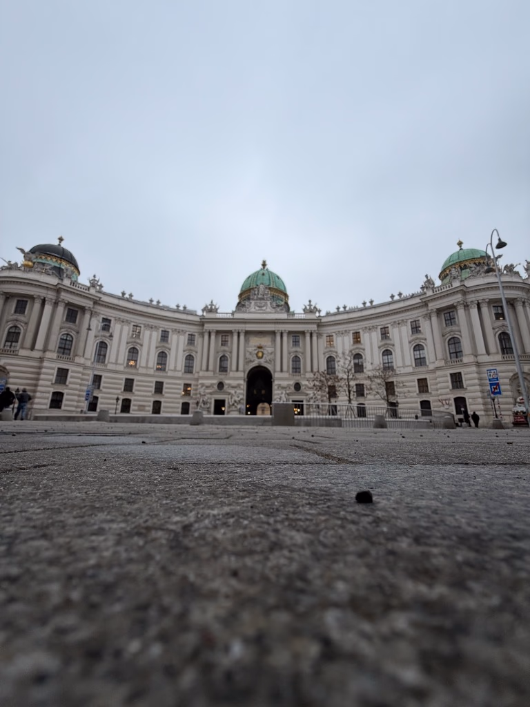 WordPress-Experte für Wien, Graz und Salzburg. Technische Tiefe, DSGVO-Konformität und maßgeschneiderte Implementierungen für österreichische Unternehmen.
